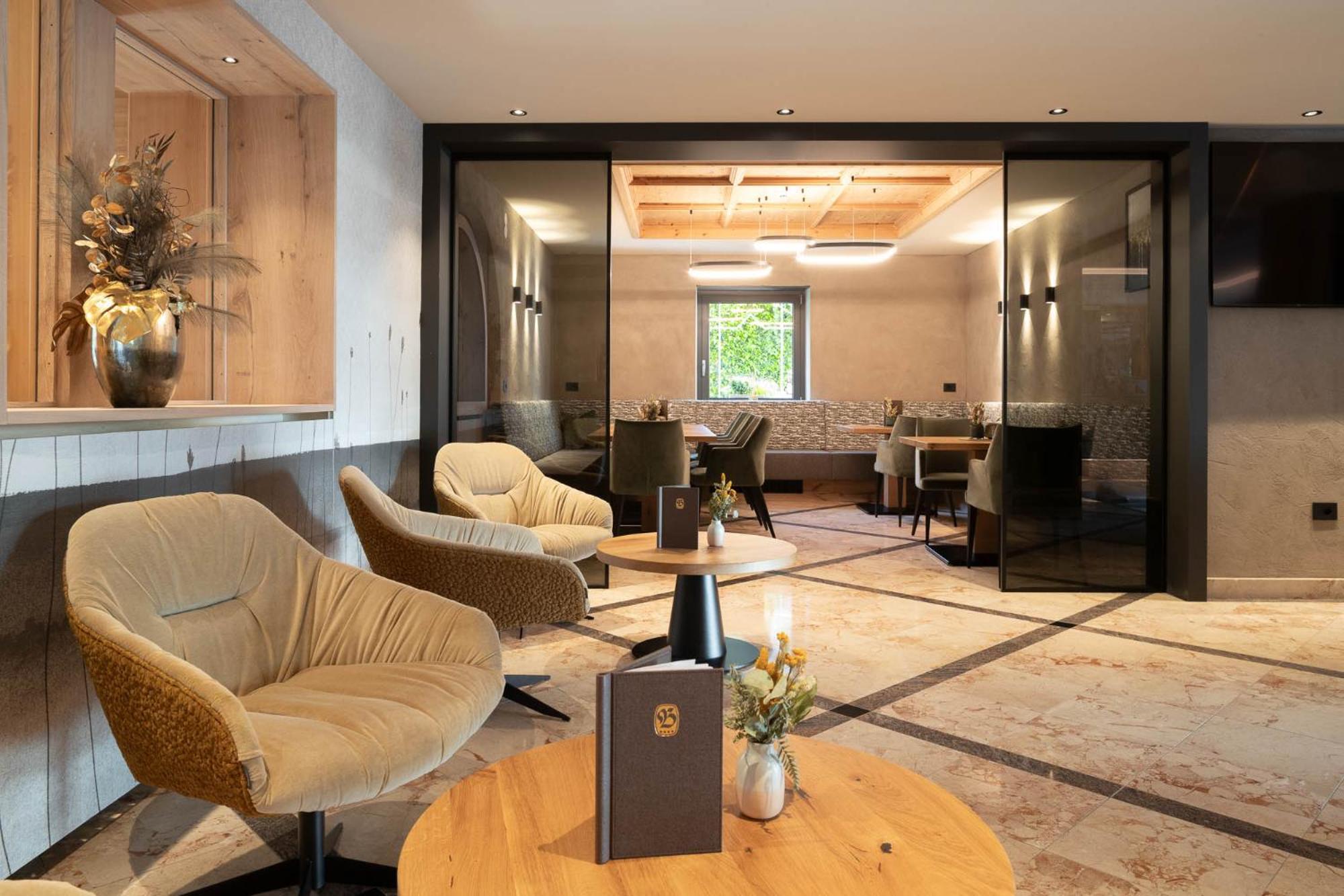 Hotel Burggraeflerhof Meran Buitenkant foto